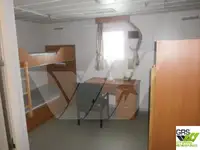 રહેઠાણ માટેનું બાર્જ વેચાણ માટે