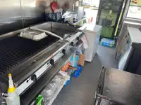 પોન્ટૂન વેચાણ માટે