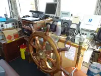 વર્ક બોટ વેચાણ માટે