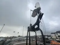લાઇફબોટ વેચાણ માટે