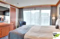 ક્રૂઝ જહાજ વેચાણ માટે