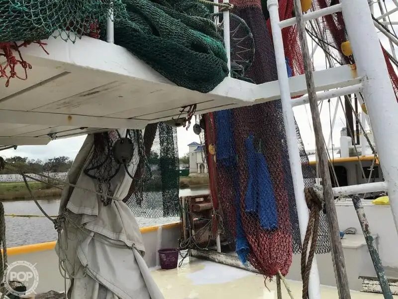 ટ્રોલર વેચાણ માટે