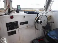 ટ્રોલર વેચાણ માટે