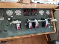 ટ્રોલર વેચાણ માટે