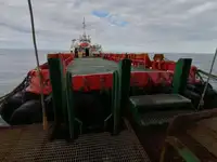 ક્રૂ બોટ વેચાણ માટે