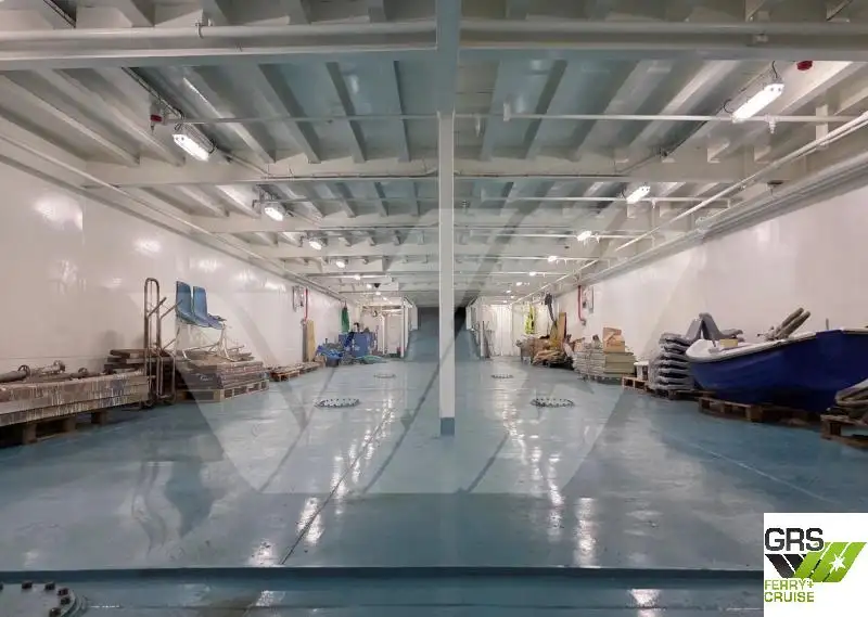 રો-રો જહાજ વેચાણ માટે