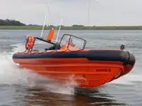 કન્ટેનર જહાજ વેચાણ માટે