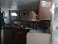 ક્રૂ બોટ વેચાણ માટે
