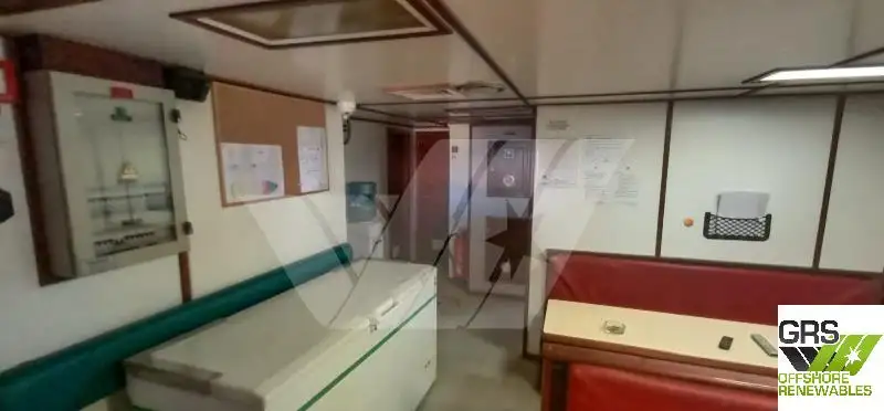 સપ્લાય જહાજ વેચાણ માટે