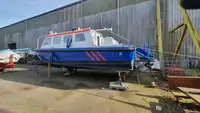 પેટ્રોલ બોટ વેચાણ માટે