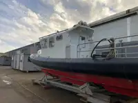 વર્ક બોટ વેચાણ માટે