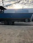 ટ્રોલર વેચાણ માટે