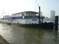 બાર્જ વેચાણ માટે