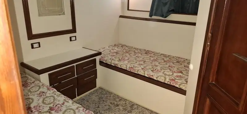 ક્રૂઝ જહાજ વેચાણ માટે