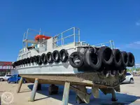 ક્રૂ બોટ વેચાણ માટે