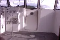ક્રૂ બોટ વેચાણ માટે