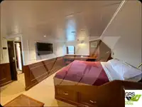ક્રૂઝ જહાજ વેચાણ માટે