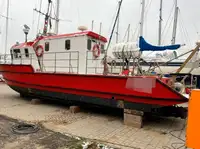 વર્કબોટ વેચાણ માટે