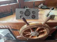 ટ્રોલર વેચાણ માટે