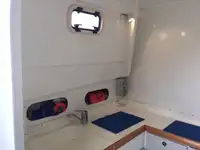 સંશોધન જહાજ વેચાણ માટે