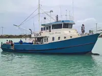 ટ્રોલર વેચાણ માટે