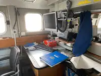 વર્કબોટ વેચાણ માટે