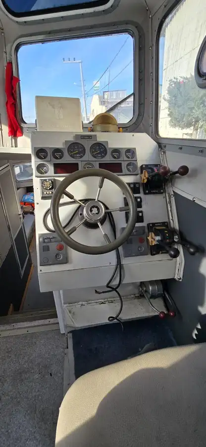 પાયલોટ બોટ વેચાણ માટે