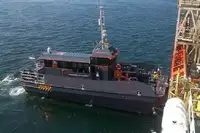 ક્રૂ બોટ વેચાણ માટે