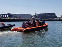 કન્ટેનર જહાજ વેચાણ માટે