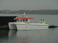 કેટામરન વેચાણ માટે