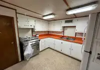 ક્રૂ બોટ વેચાણ માટે