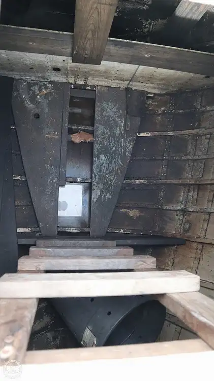 પેટ્રોલ બોટ વેચાણ માટે