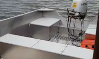 વર્કબોટ વેચાણ માટે