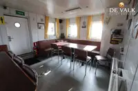 ફ્લોટિંગ હોટેલ વેચાણ માટે