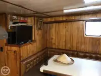 ટ્રોલર વેચાણ માટે