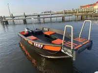 વર્ક બોટ વેચાણ માટે