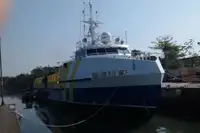 કન્ટેનર જહાજ વેચાણ માટે