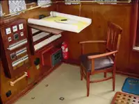 ફાયરબોટ વેચાણ માટે