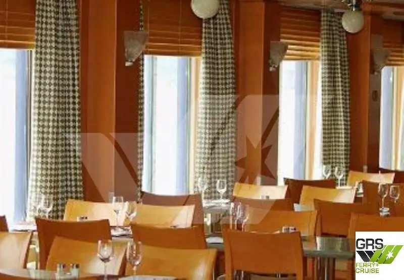રો-રો જહાજ વેચાણ માટે