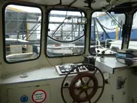 પેટ્રોલ બોટ વેચાણ માટે