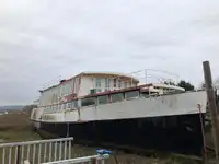 ફેરી જહાજ વેચાણ માટે