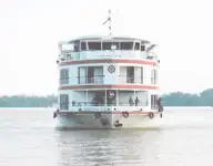 ક્રૂઝ જહાજ વેચાણ માટે