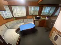 વર્ક બોટ વેચાણ માટે