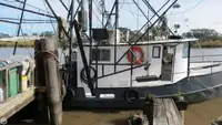 ટ્રોલર વેચાણ માટે