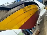 ક્રૂ બોટ વેચાણ માટે