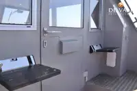 પેટ્રોલ બોટ વેચાણ માટે
