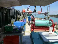ટ્રોલર વેચાણ માટે