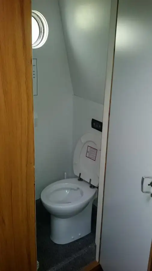 પેટ્રોલ બોટ વેચાણ માટે