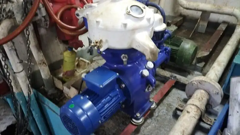 ટ્રોલર વેચાણ માટે