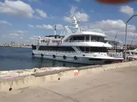 ક્રૂઝ જહાજ વેચાણ માટે